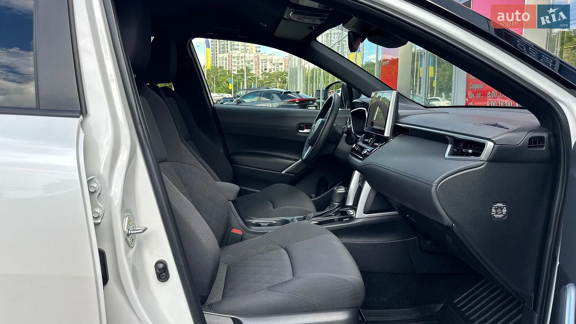2025 Toyota Corolla Cross - мініатюра 6