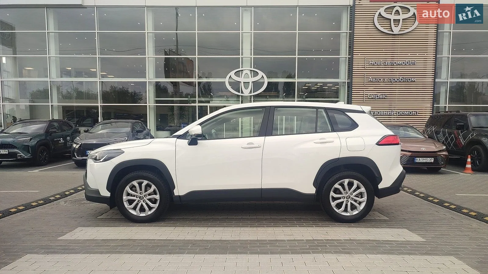 2022 Toyota Corolla Cross - мініатюра 3
