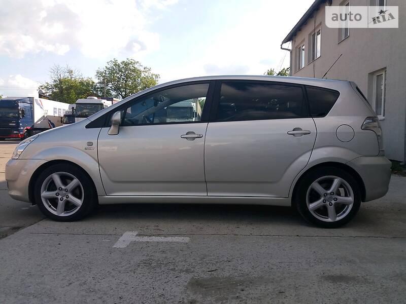 Універсал Toyota Corolla Verso 2006 в Львові