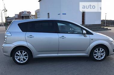 Універсал Toyota Corolla Verso 2008 в 