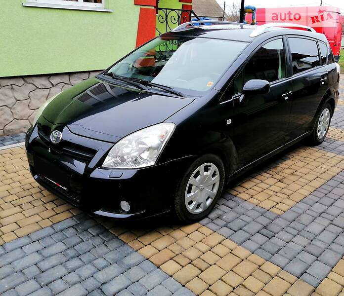 Минивэн Toyota Corolla Verso 2007 в 