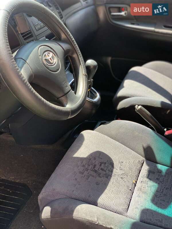 Мінівен Toyota Corolla Verso 2003 в Львові