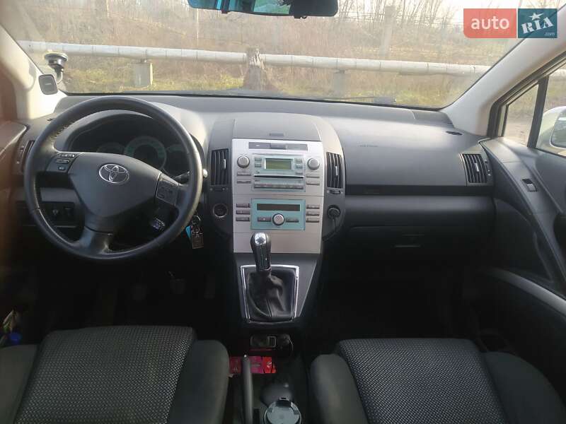 Мінівен Toyota Corolla Verso 2008 в Боярці фото 17 Мінівен Toyota Corolla Verso 2008 в Боярці