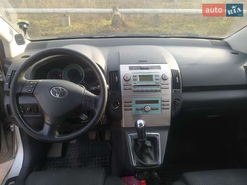 Мінівен Toyota Corolla Verso 2008 в Боярці фото 18 Мінівен Toyota Corolla Verso 2008 в Боярці