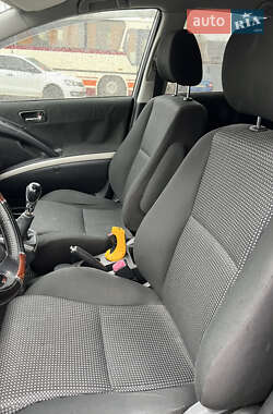 Минивэн Toyota Corolla Verso 2005 в Гнивани