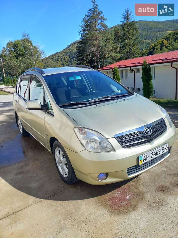 Минивэн Toyota Corolla Verso 2003 в Дружковке