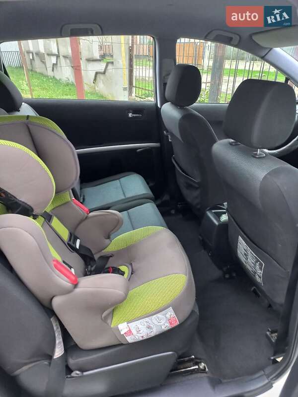 Минивэн Toyota Corolla Verso 2008 в Виноградове