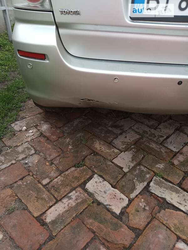 Мінівен Toyota Corolla Verso 2004 в Хоролі