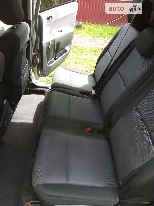 Мінівен Toyota Corolla Verso 2004 в Хоролі