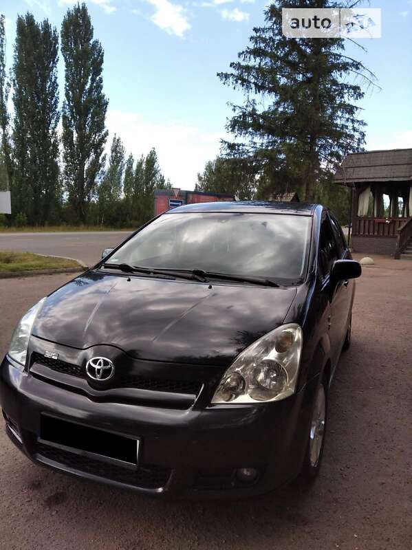 Минивэн Toyota Corolla Verso 2006 в Овруче