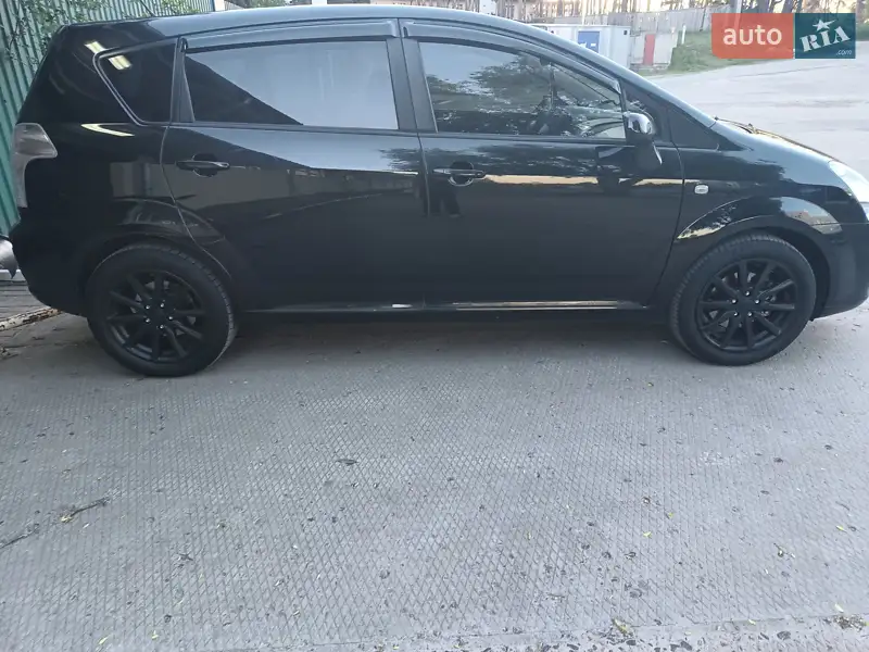 Мінівен Toyota Corolla Verso 2007 в 