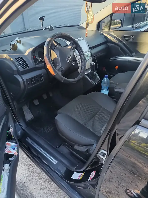 Мінівен Toyota Corolla Verso 2007 в 