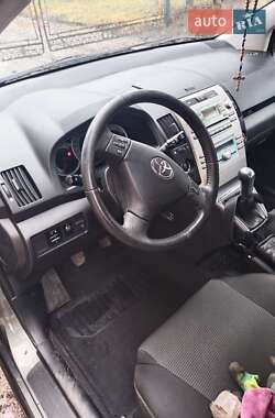 Минивэн Toyota Corolla Verso 2004 в Ивано-Франковске