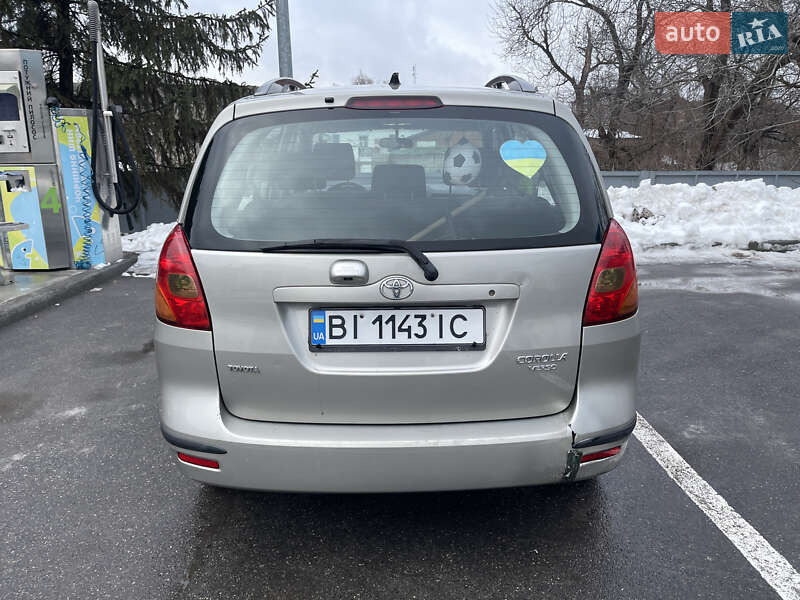Минивэн Toyota Corolla Verso 2002 в Лубнах