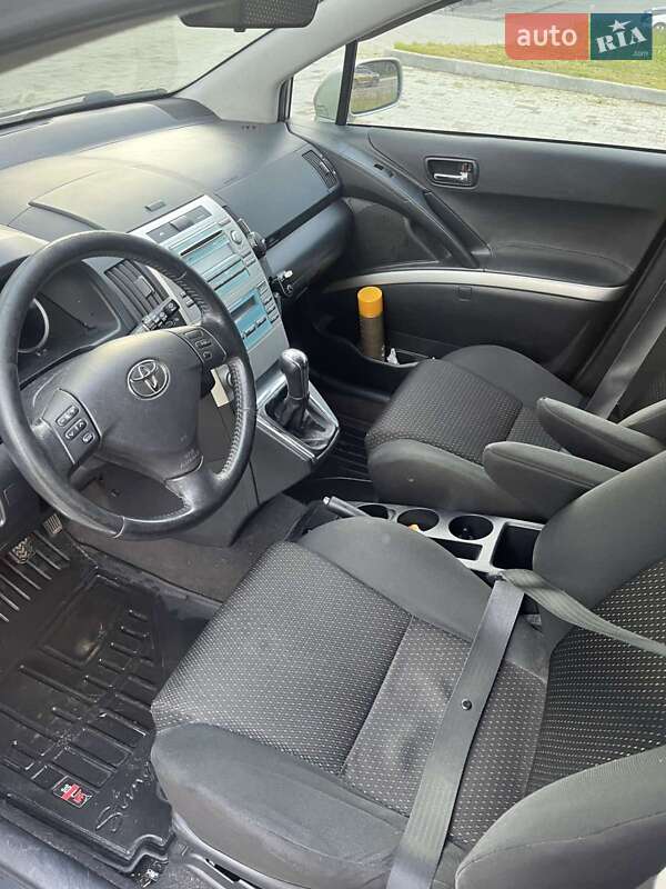 Мінівен Toyota Corolla Verso 2008 в Новояворівську