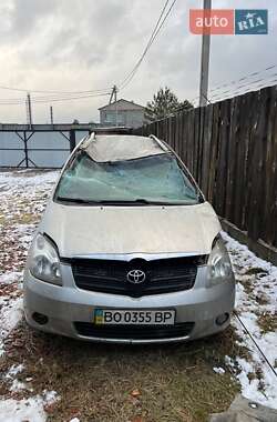 Минивэн Toyota Corolla Verso 2003 в 