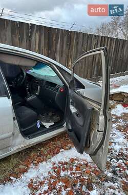 Минивэн Toyota Corolla Verso 2003 в 