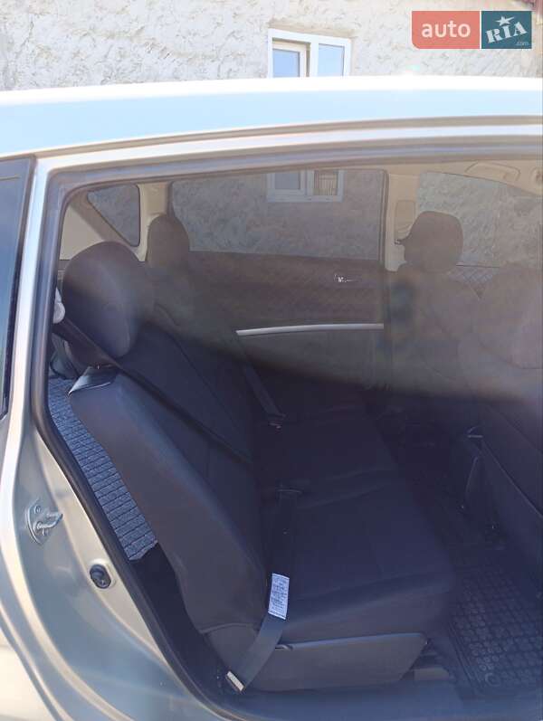 Мінівен Toyota Corolla Verso 2004 в Івано-Франківську