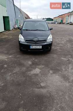 Мінівен Toyota Corolla Verso 2006 в Рівному