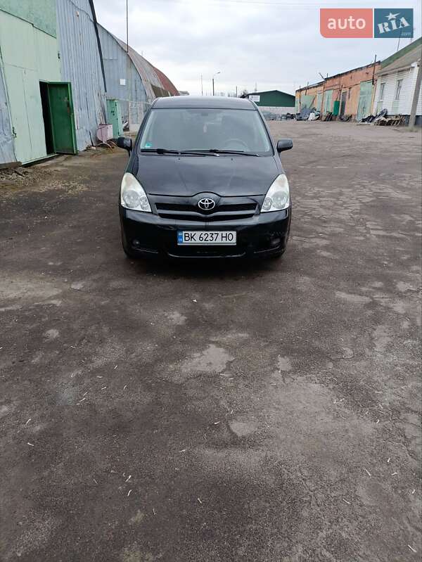 Toyota Corolla Verso 2006