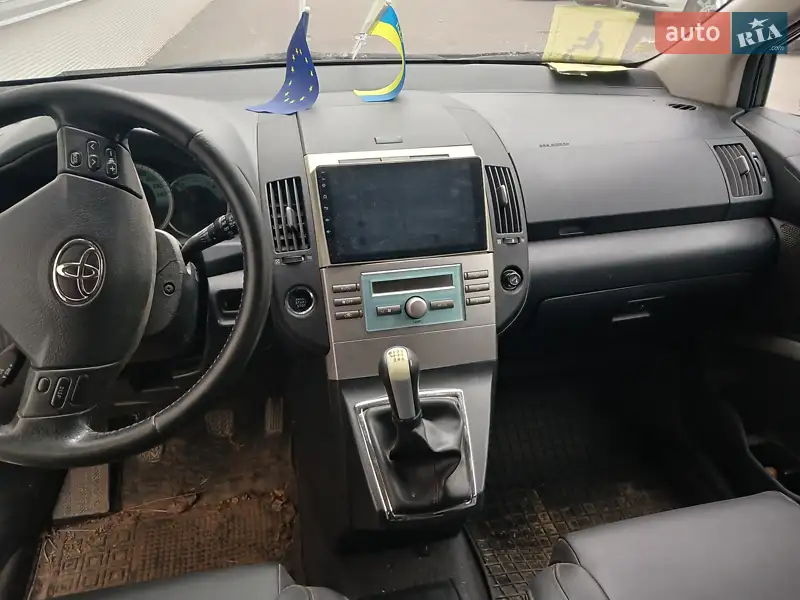 Toyota Corolla Verso 2007