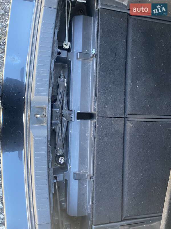 Мінівен Toyota Corolla Verso 2005 в Львові