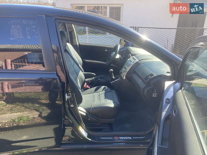 Мінівен Toyota Corolla Verso 2005 в Львові