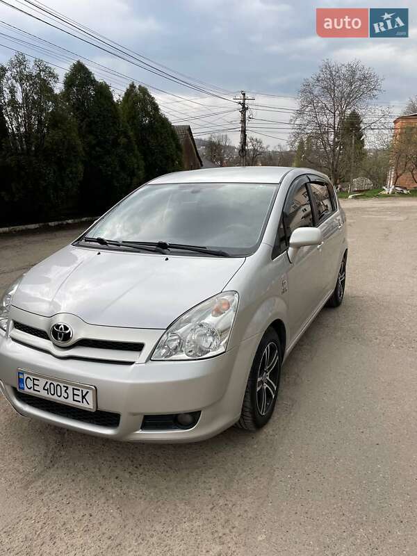 Минивэн Toyota Corolla Verso 2006 в Черновцах