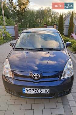Минивэн Toyota Corolla Verso 2007 в Луцке