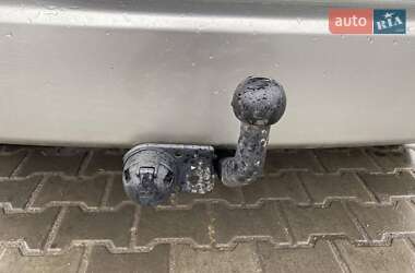 Минивэн Toyota Corolla Verso 2002 в 
