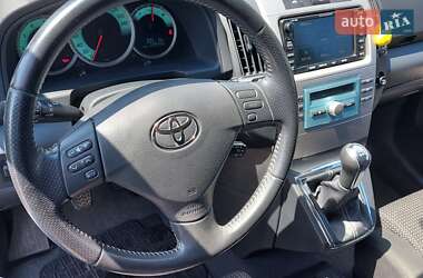 Минивэн Toyota Corolla Verso 2007 в 