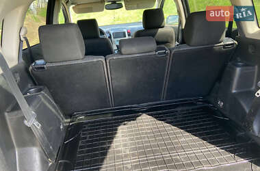 Минивэн Toyota Corolla Verso 2006 в 