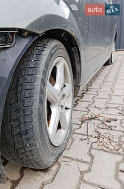 Мінівен Toyota Corolla Verso 2006 в 