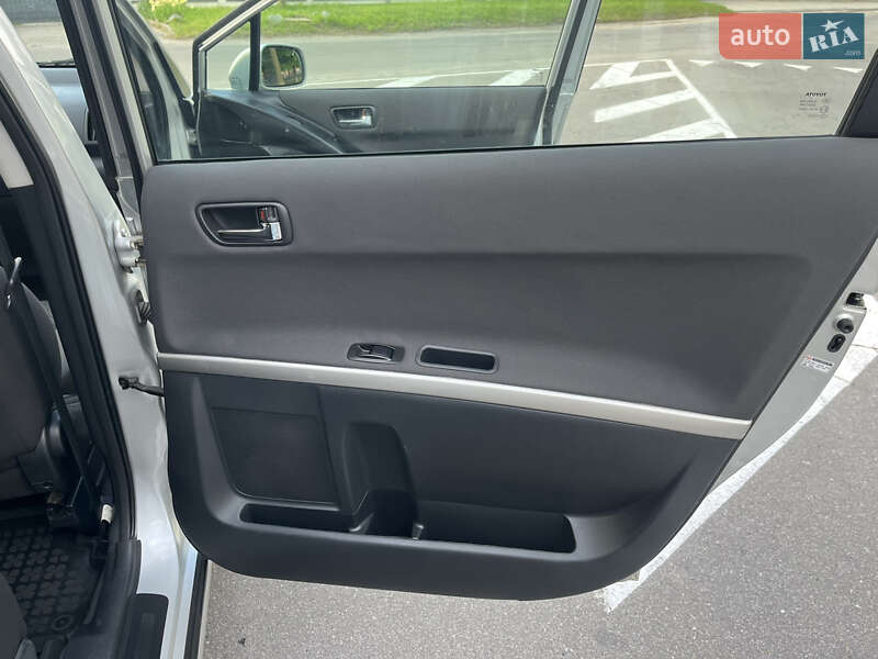 Минивэн Toyota Corolla Verso 2007 в Виннице