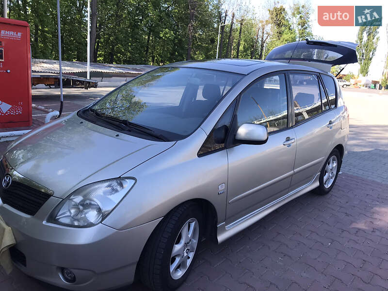 Toyota Corolla Verso 2002