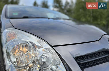 Мінівен Toyota Corolla Verso 2007 в 