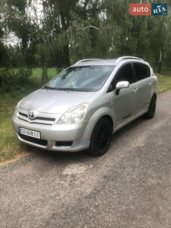 Toyota Corolla Verso 2005