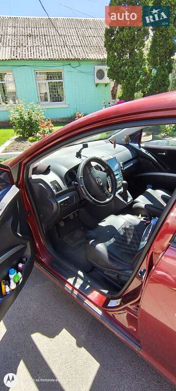 Мінівен Toyota Corolla Verso 2005 в Рівному