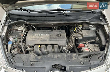 Мінівен Toyota Corolla Verso 2007 в 