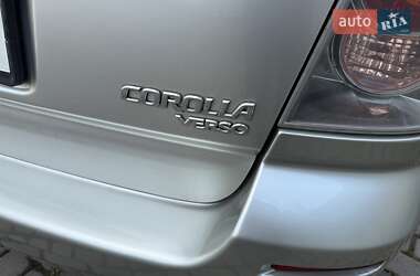 Минивэн Toyota Corolla Verso 2005 в 