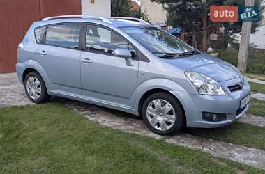 Минивэн Toyota Corolla Verso 2007 в 