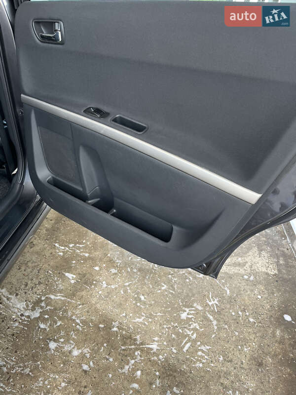 Минивэн Toyota Corolla Verso 2008 в Ромнах