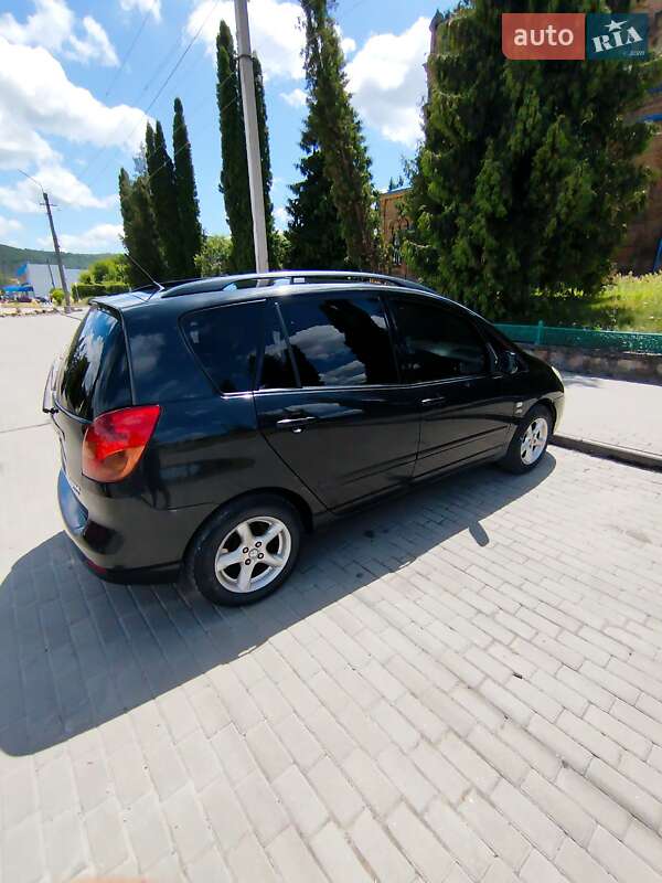 Мінівен Toyota Corolla Verso 2003 в Кременці