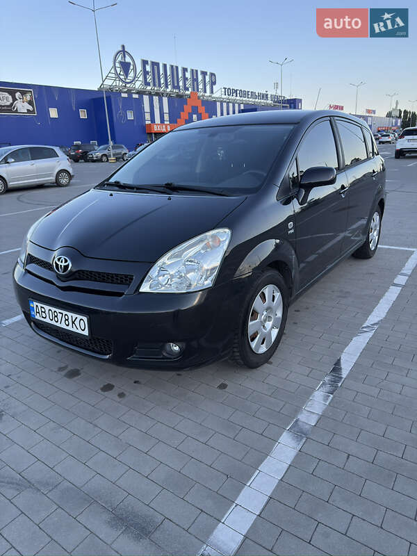 Toyota Corolla Verso 2005