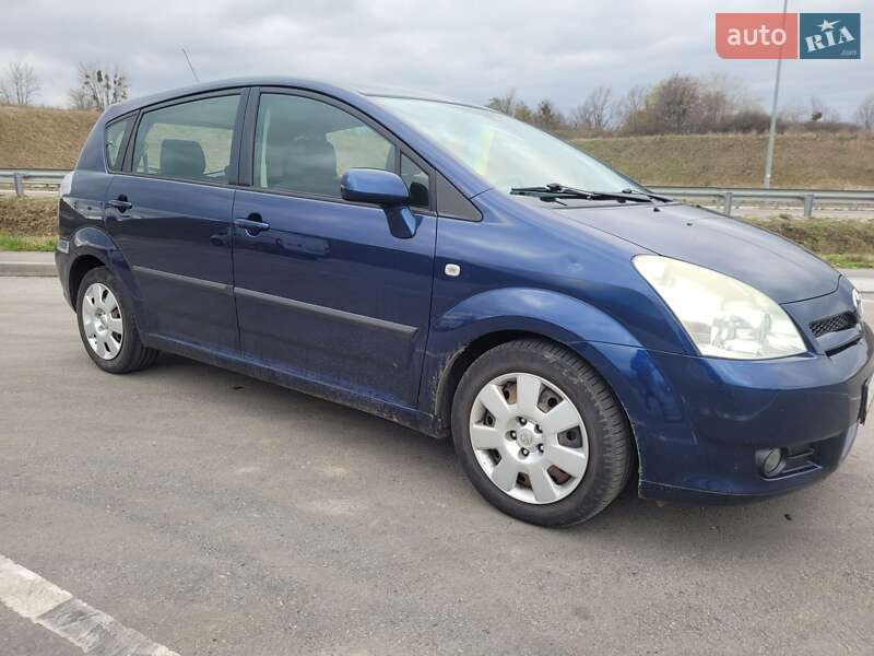 Мінівен Toyota Corolla Verso 2005 в Нових Санжарах