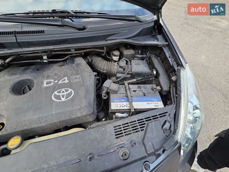 Мінівен Toyota Corolla Verso 2008 в Кривому Розі