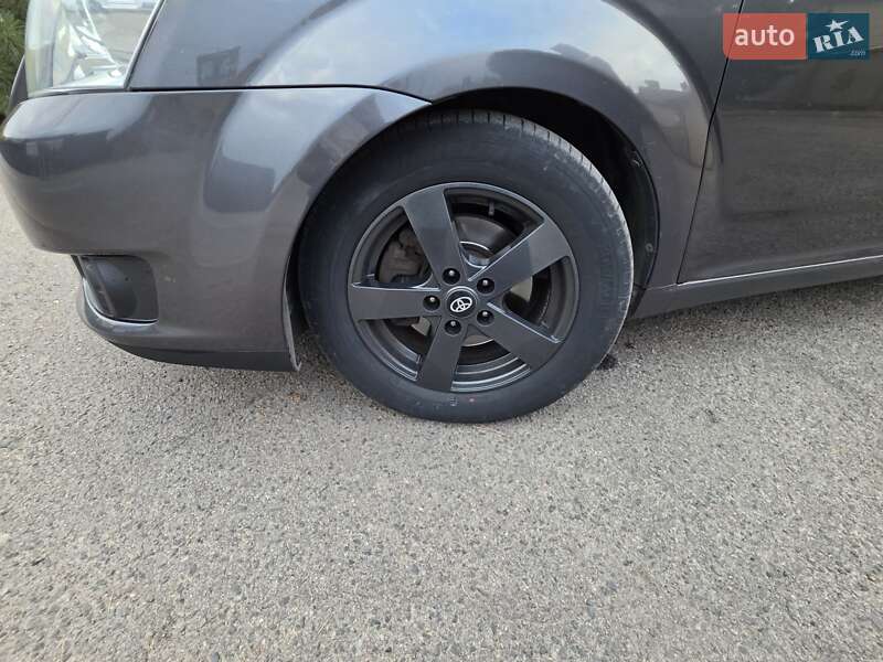 Мінівен Toyota Corolla Verso 2008 в Кривому Розі