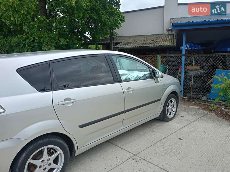 Мінівен Toyota Corolla Verso 2005 в Дніпрі