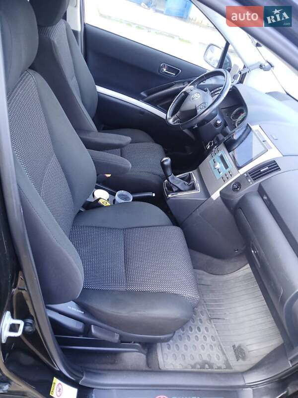 Минивэн Toyota Corolla Verso 2007 в Верховине фото 13 Минивэн Toyota Corolla Verso 2007 в Верховине
