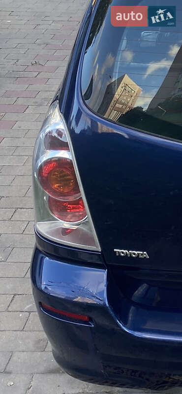 Минивэн Toyota Corolla Verso 2005 в Ананьеве фото 16 Минивэн Toyota Corolla Verso 2005 в Ананьеве